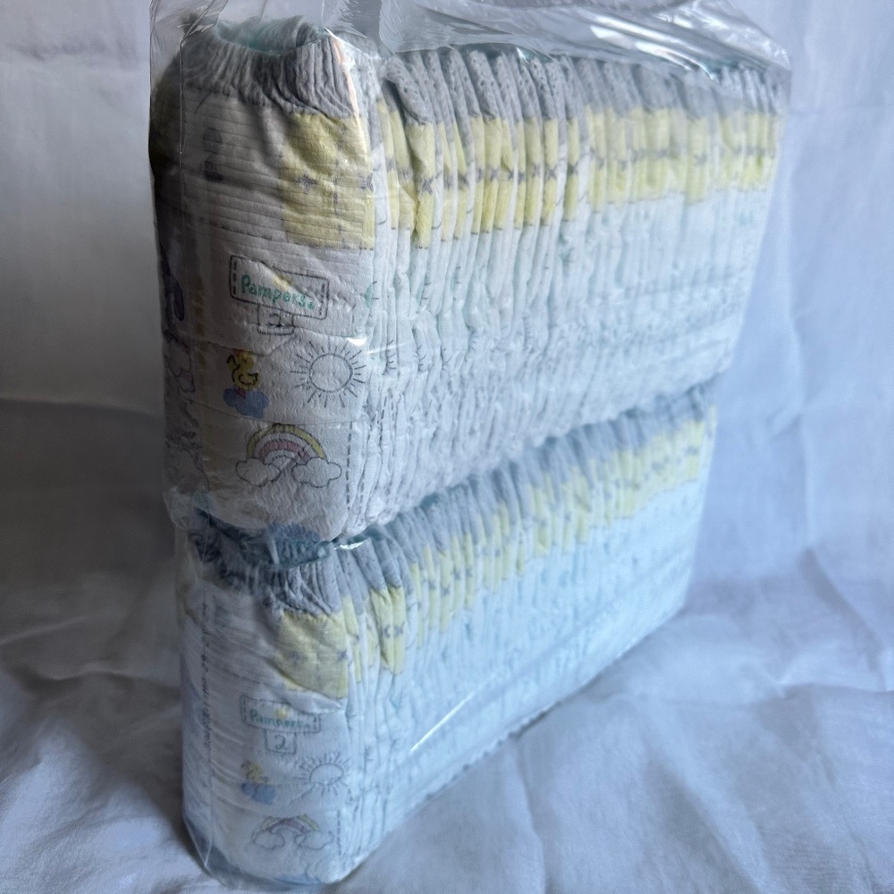 Size 2 pampers diapers